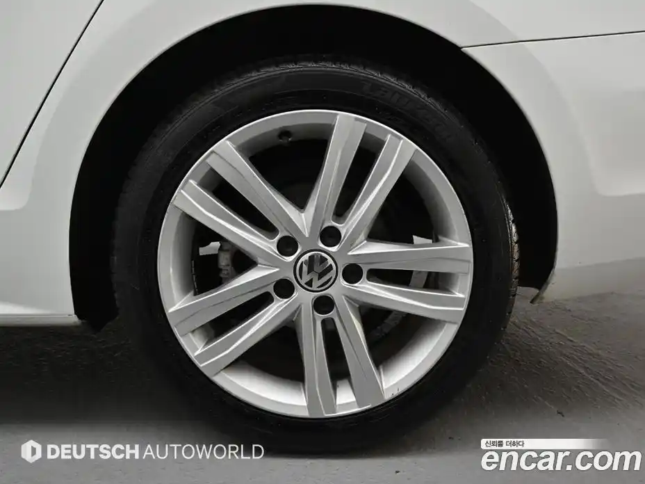 Volkswagen Jetta 2015 2.0 гидро в Москве № 1918594, фото 5