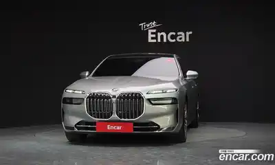 BMW 7-Series 2023 3.0 гидро в Москве № 1918937, миниатюра 3