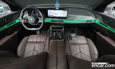 BMW 7-Series 2023 3.0 гидро в Москве № 1918937, миниатюра 10