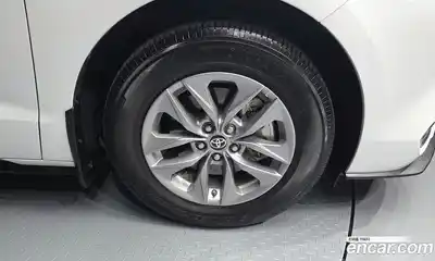 Toyota Sienna 2024 2.5 гидро в Москве № 1919485, миниатюра 5