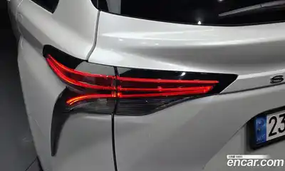 Toyota Sienna 2024 2.5 гидро в Москве № 1919485, миниатюра 9