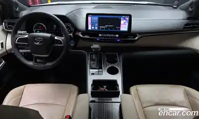 Toyota Sienna 2024 2.5 гидро в Москве № 1919485, миниатюра 10