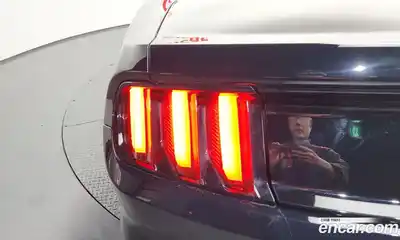 Ford Mustang 2017 2.3 гидро в Москве № 1920258, миниатюра 9