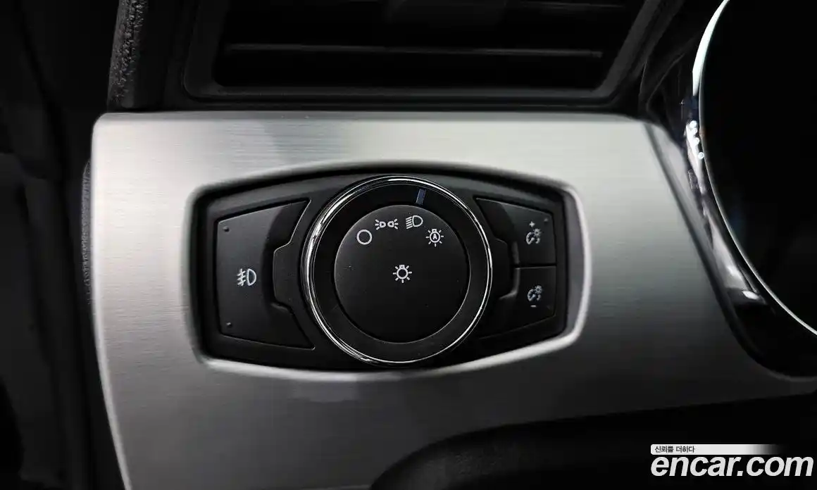 Ford Mustang 2015 5.0 гидро в Москве № 1920544, фото 17