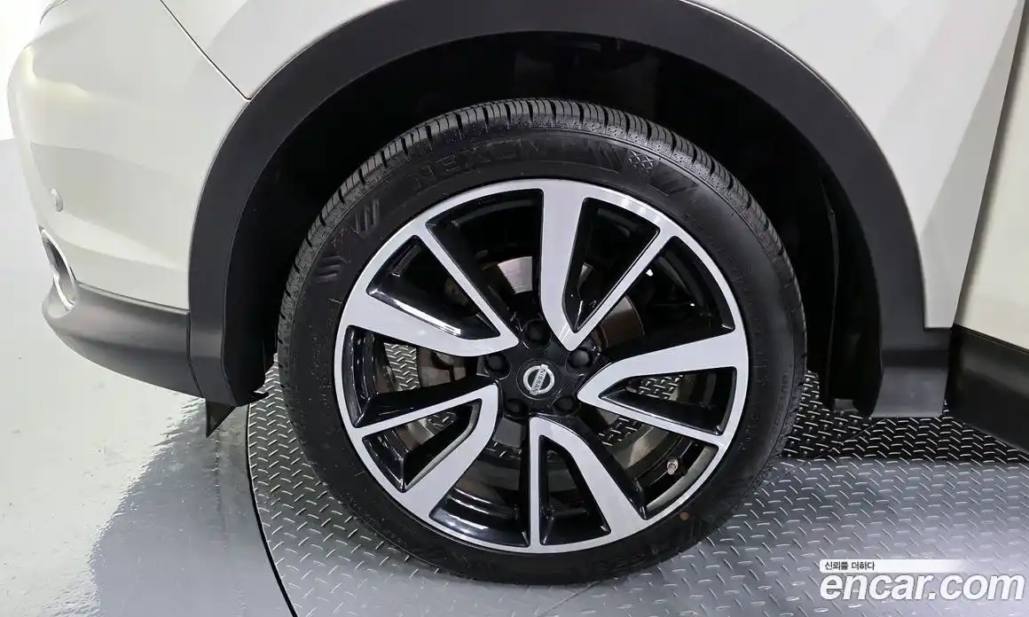 Nissan Qashqai 2016 1.6 гидро в Москве № 1920631, фото 5