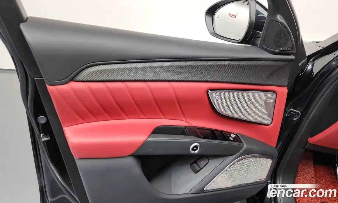 Maserati Grecale 2023 3.0 гидро, фото 14