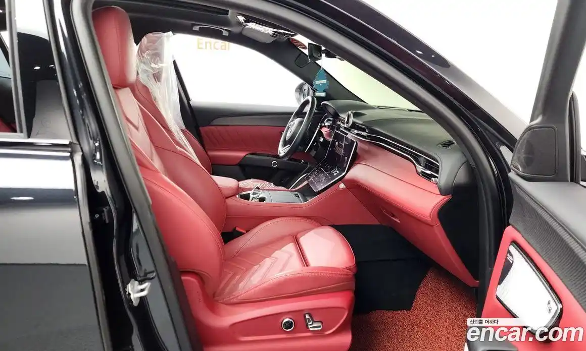 Maserati Grecale 2023 3.0 гидро, фото 16