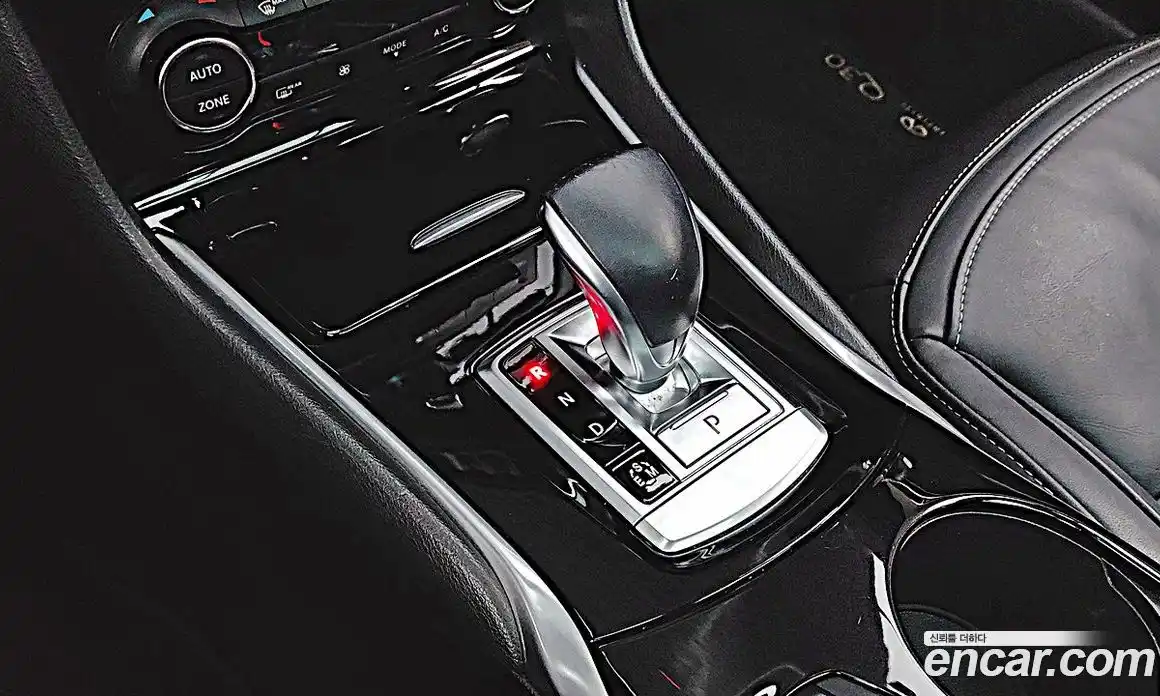 Infiniti Q30 2019 2.0 гидро в Москве № 1921600, фото 12