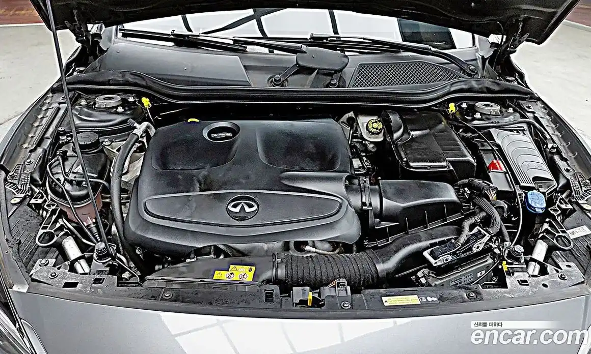Infiniti Q30 2019 2.0 гидро в Москве № 1921600, фото 5