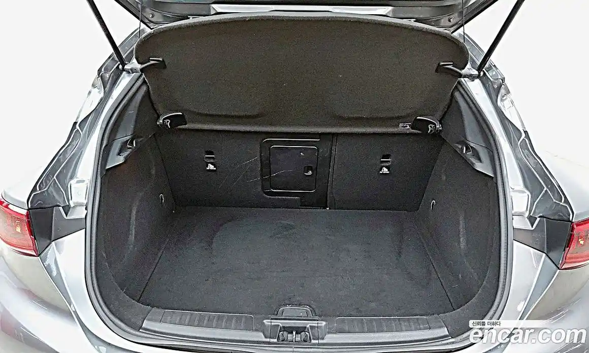 Infiniti Q30 2019 2.0 гидро в Москве № 1921600, фото 8