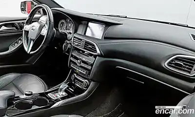 Infiniti Q30 2019 2.0 гидро в Москве № 1921600, миниатюра 10