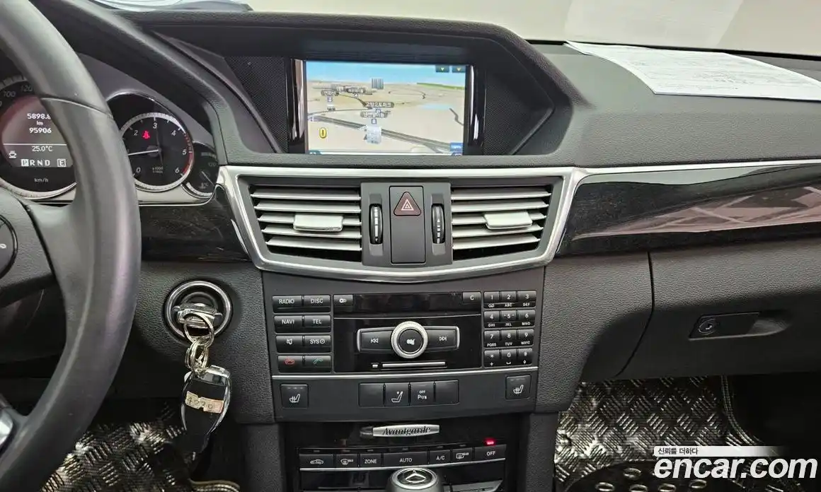 Mercedes-Benz E-Class 2010 2.1 гидро в Москве № 543683, фото 14