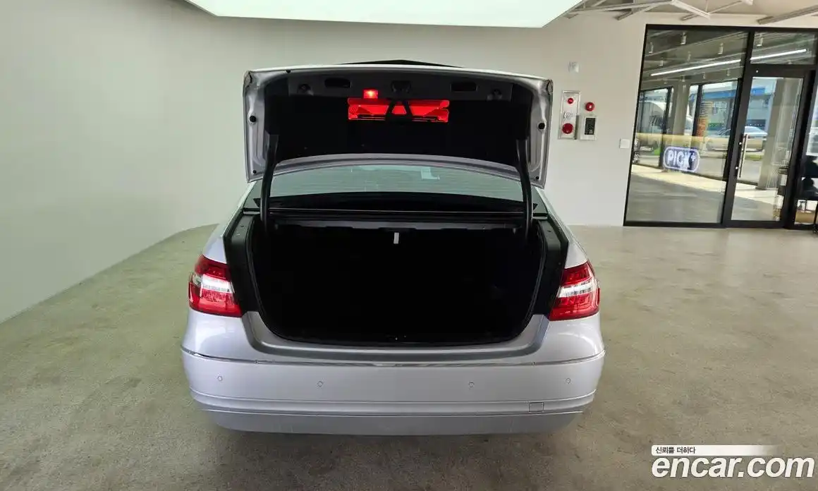 Mercedes-Benz E-Class 2010 2.1 гидро в Москве № 543683, фото 20