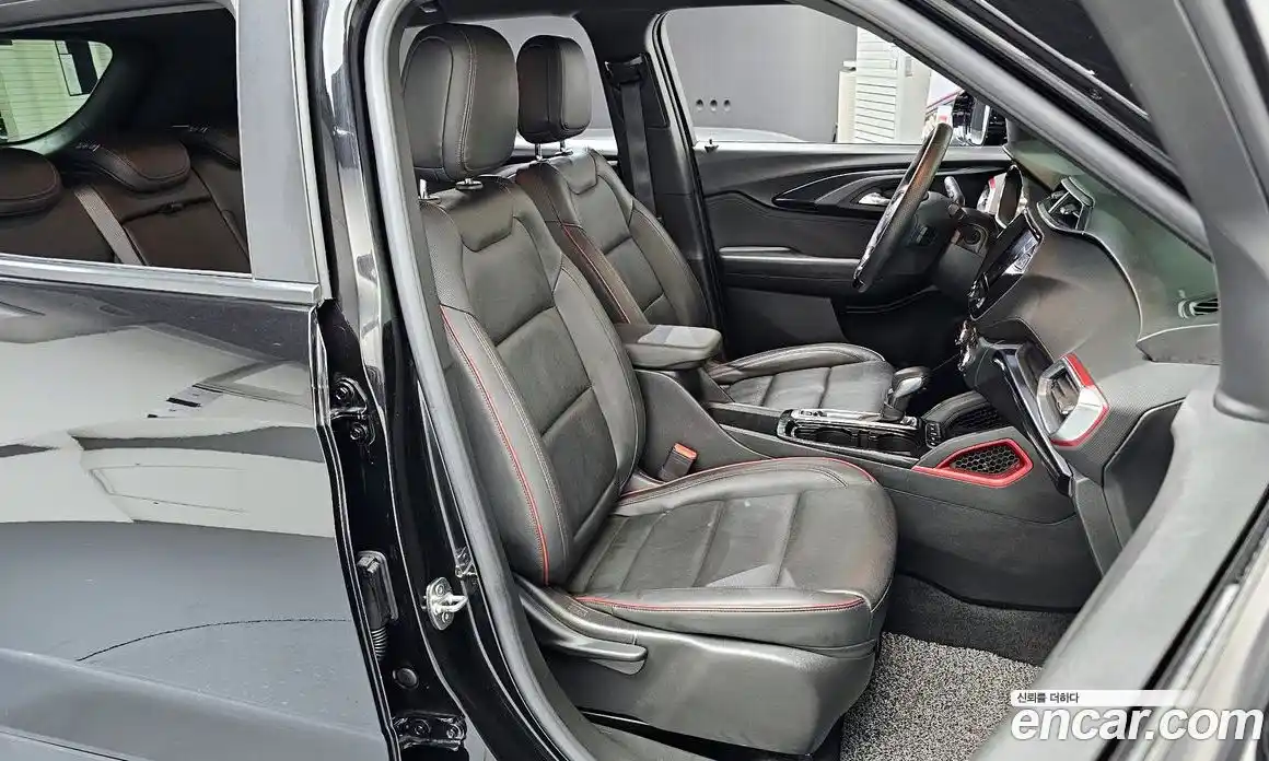 Chevrolet TrailBlazer 2023 1.3 гидро в Москве, фото 12