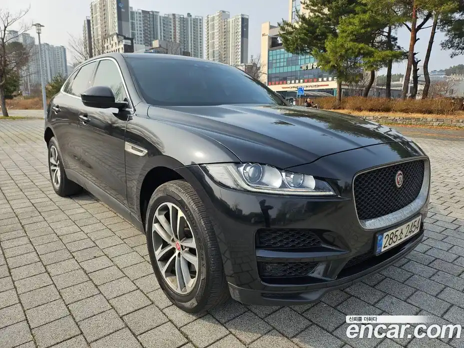 Jaguar F-Pace 2016 2.0 гидро в Москве № 976574, фото 3