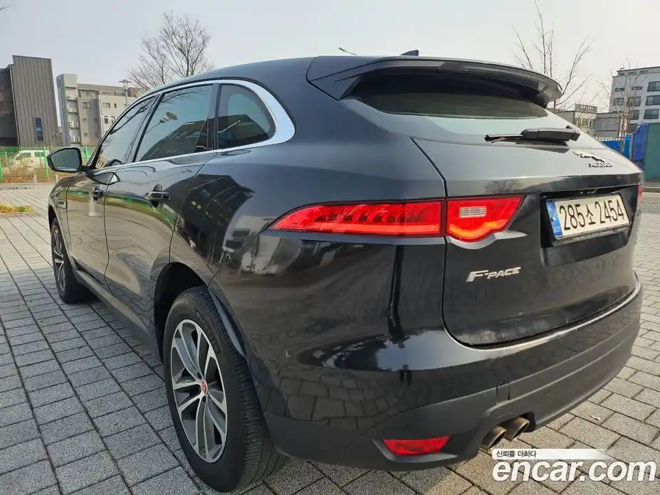 Jaguar F-Pace 2016 2.0 гидро в Москве № 976574, фото 8