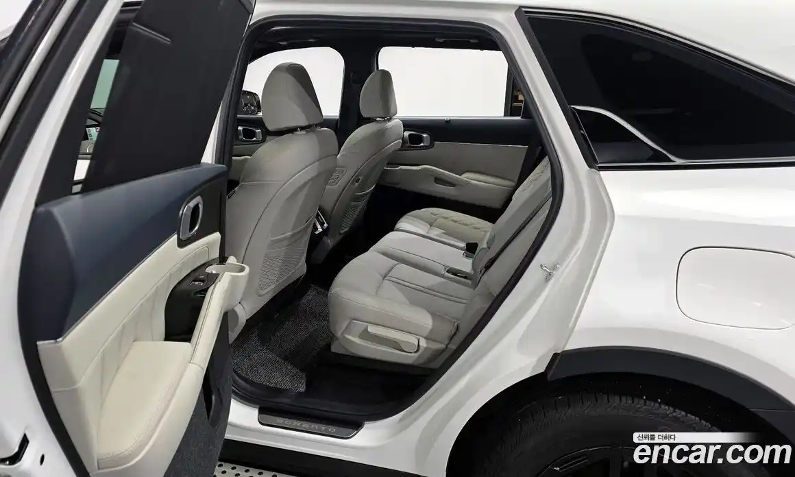 Kia Sorento 2024 1.6 гидро, фото 11