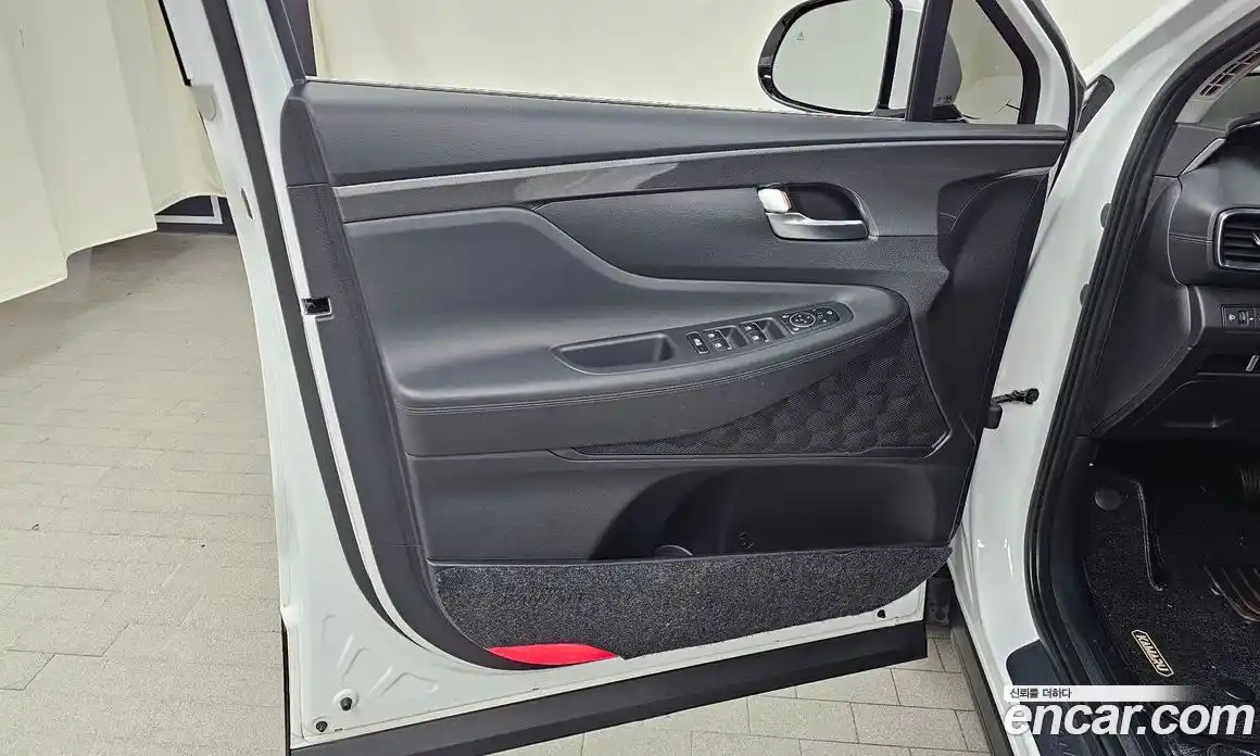 Hyundai Santa Fe 2023 1.6 гидро в Москве № 1317632, фото 14