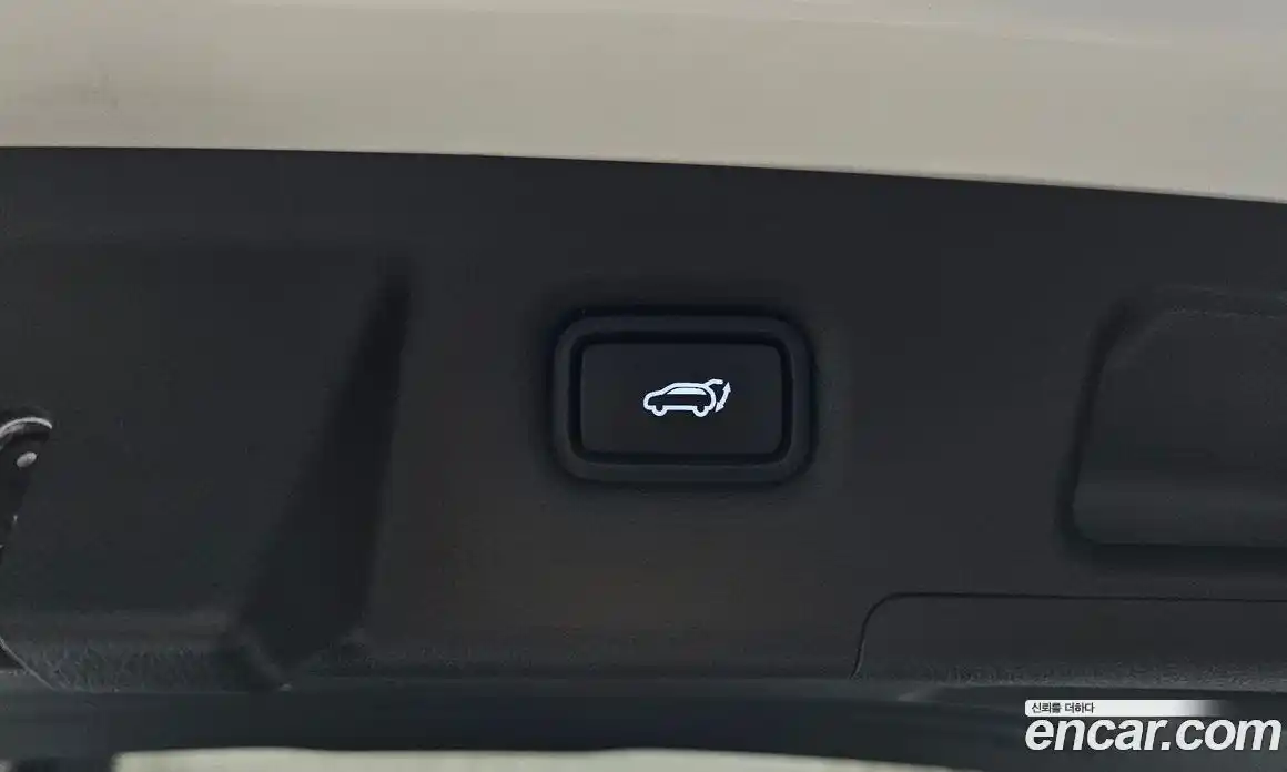 Hyundai Santa Fe 2023 1.6 гидро в Москве № 1317632, фото 16
