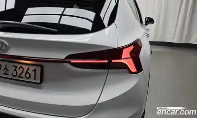 Hyundai Santa Fe 2023 1.6 гидро в Москве № 1317632, миниатюра 9