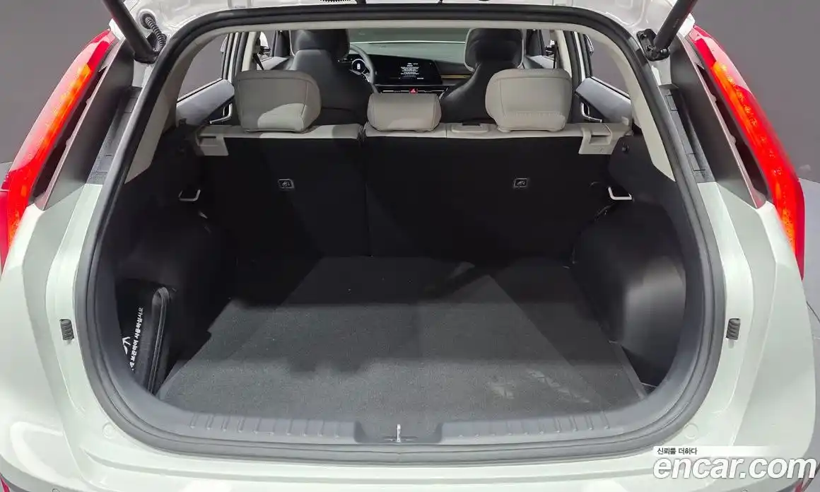 Kia Niro 2025 1.6 гидро в Москве № 1318086, фото 33