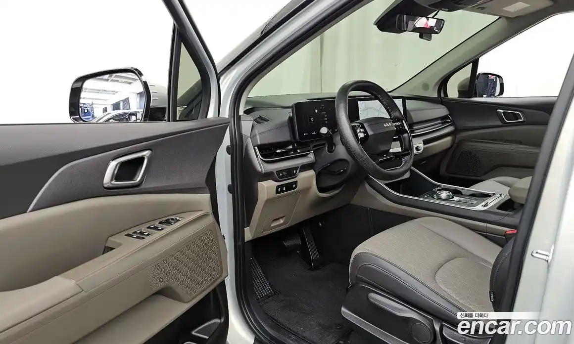 Kia Canival 2025 3.5 гидро в Москве № 1318178, фото 12
