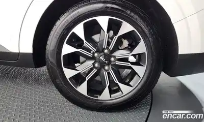 Kia Canival 2023 3.5 гидро в Москве № 1318364, миниатюра 7