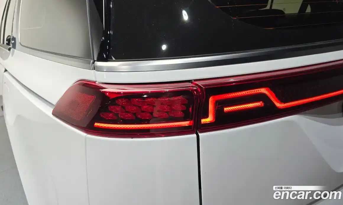 Kia Canival 2023 3.5 гидро в Москве № 1342570, фото 9