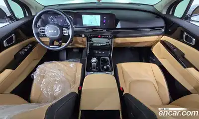Kia Canival 2023 3.5 гидро в Москве № 1342570, миниатюра 10