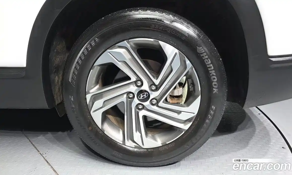 Hyundai Santa Fe 2022 2.5 гидро в Москве № 1417269, фото 7