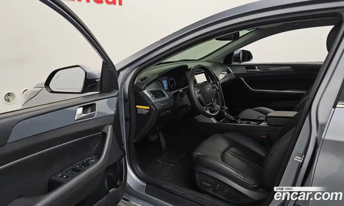 Hyundai Sonata 2017 2.0 гидро в Москве № 1417566, фото 12