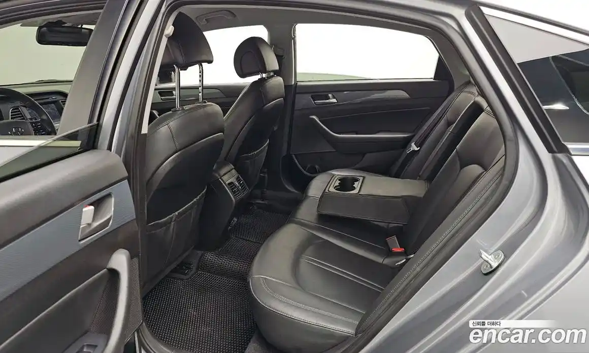 Hyundai Sonata 2017 2.0 гидро в Москве № 1417566, фото 17