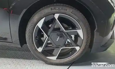 Kia EV4 2025 0.2 гидро в Москве № 1417716, миниатюра 7
