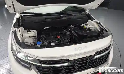 Kia Seltos 2024 1.6 гидро в Москве № 1417973, миниатюра 6