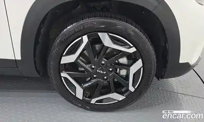 Kia Seltos 2024 1.6 гидро в Москве № 1417973, миниатюра 7