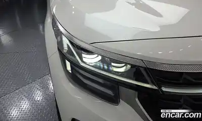Kia Seltos 2024 1.6 гидро в Москве № 1417973, миниатюра 8