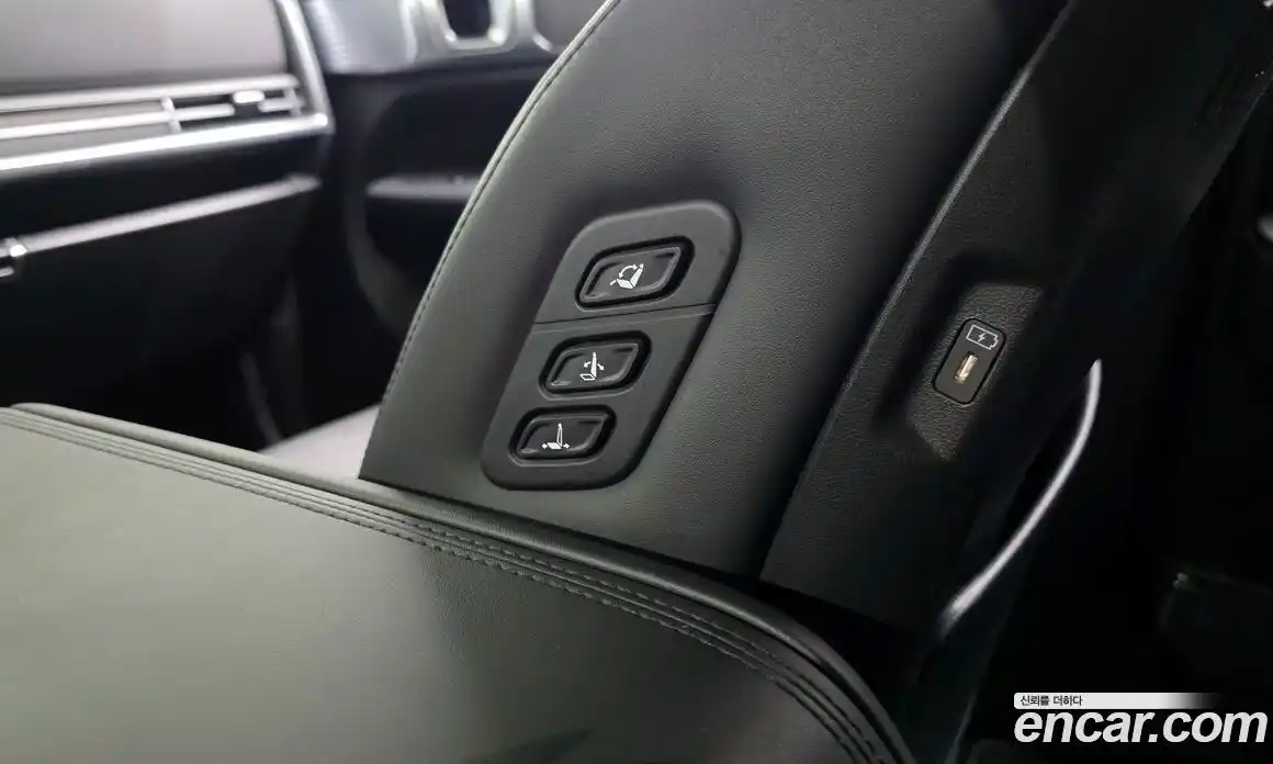 Hyundai Santa Fe 2025 1.6 гидро в Москве № 1536983, фото 25