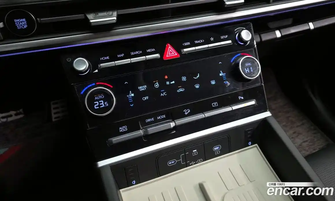Hyundai Santa Fe 2024 1.6 гидро в Москве № 1537178, фото 31