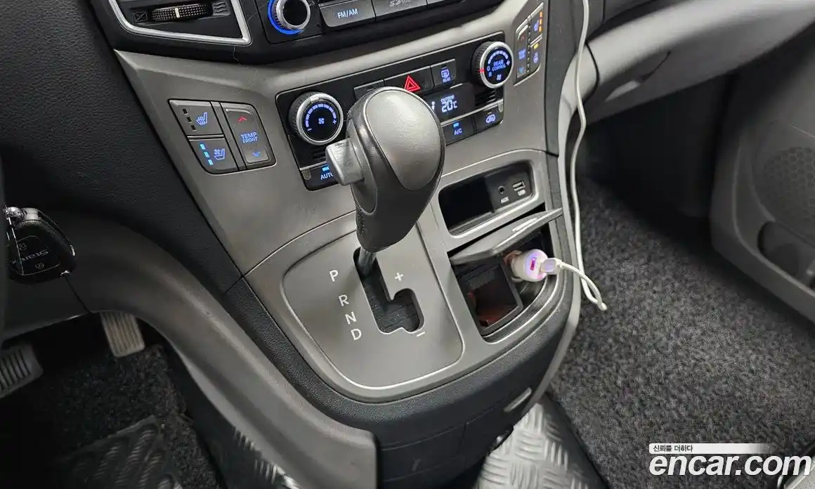 Hyundai Starex 2017 2.5 гидро в Москве № 1610701, фото 12