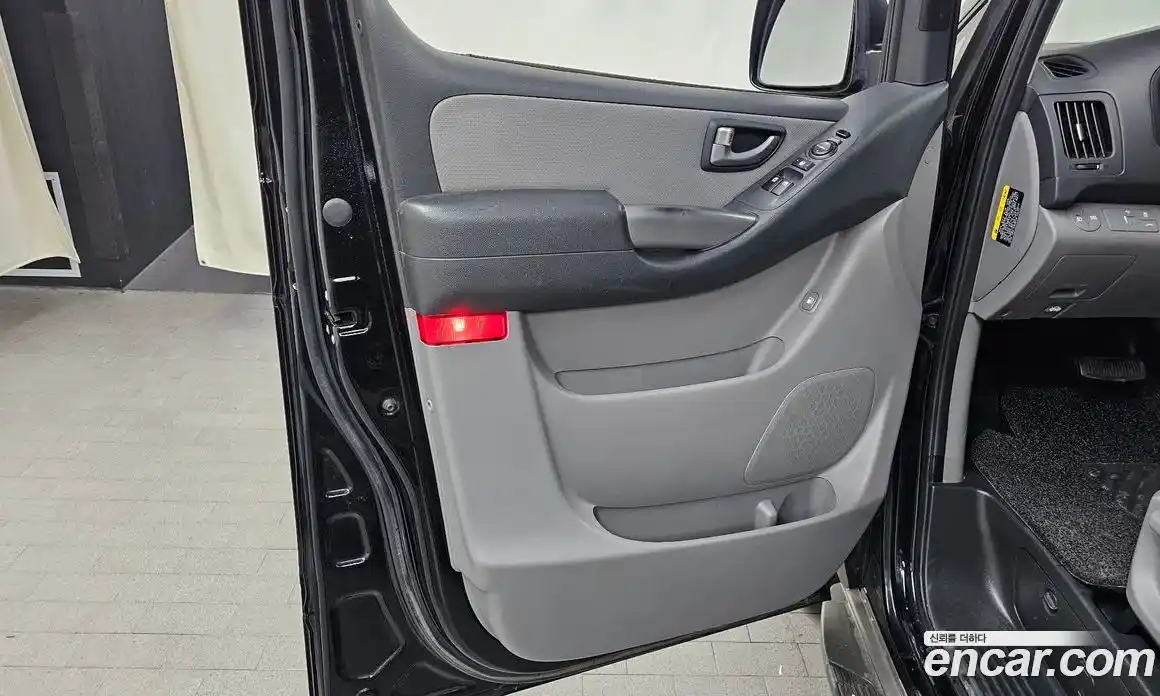 Hyundai Starex 2017 2.5 гидро в Москве № 1610701, фото 14