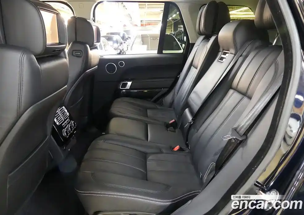 Land Rover Range-Rover 2014 4.4 гидро в Москве № 166843, фото 16