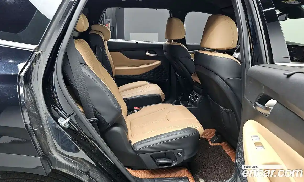Hyundai Santa Fe 2023 2.5 гидро в Москве № 1830327, фото 17