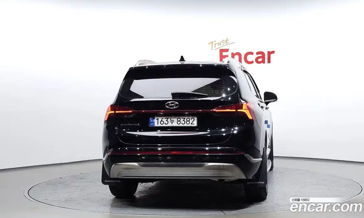 Hyundai Santa Fe 2023 2.5 гидро в Москве № 1830327, фото 4