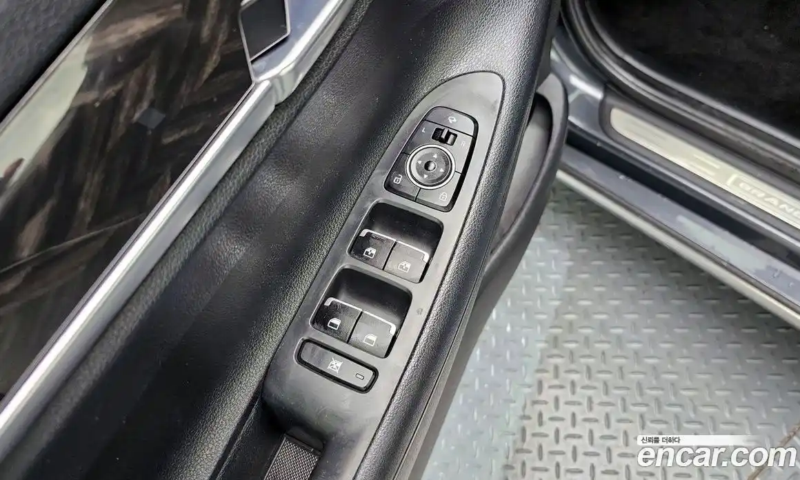 Hyundai Grandeur 2018 2.4 гидро в Москве № 1830919, фото 23