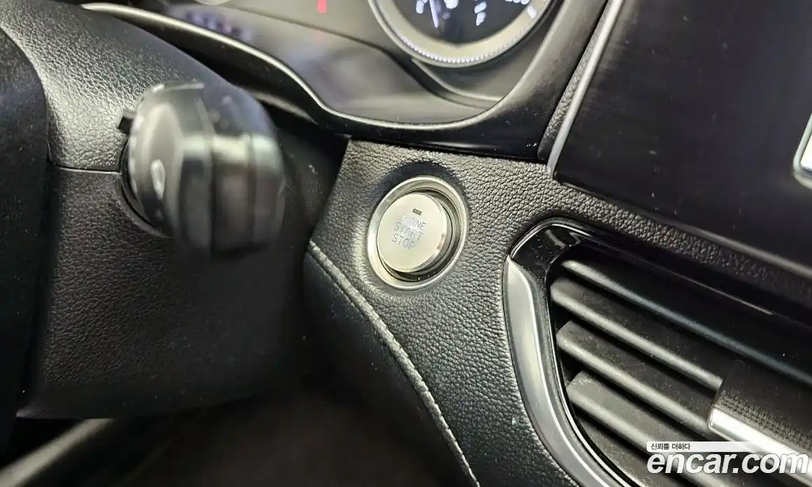 Hyundai Grandeur 2018 2.4 гидро в Москве № 1830919, фото 28
