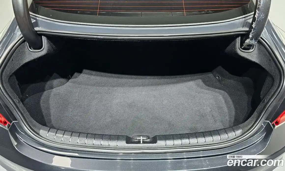 Hyundai Grandeur 2018 2.4 гидро в Москве № 1830919, фото 30