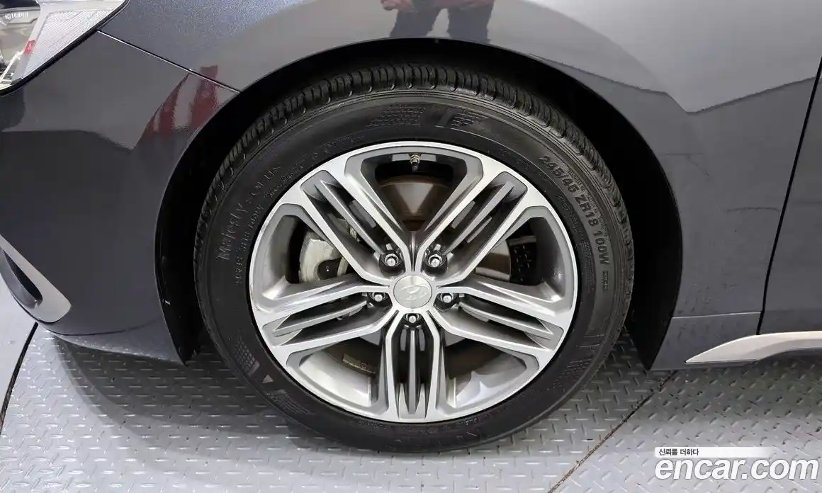 Hyundai Grandeur 2018 2.4 гидро в Москве № 1830919, фото 5