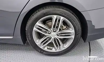 Hyundai Grandeur 2018 2.4 гидро в Москве № 1830919, миниатюра 7