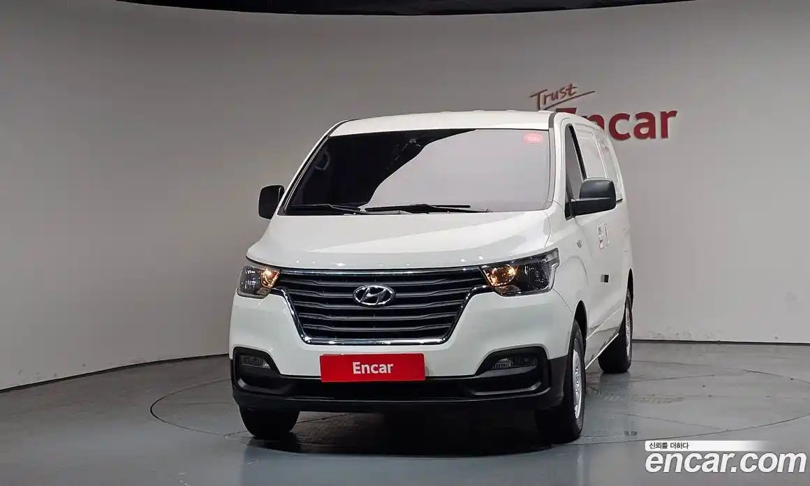 Hyundai Starex 2019 2.5 гидро в Москве № 1831008, фото 3
