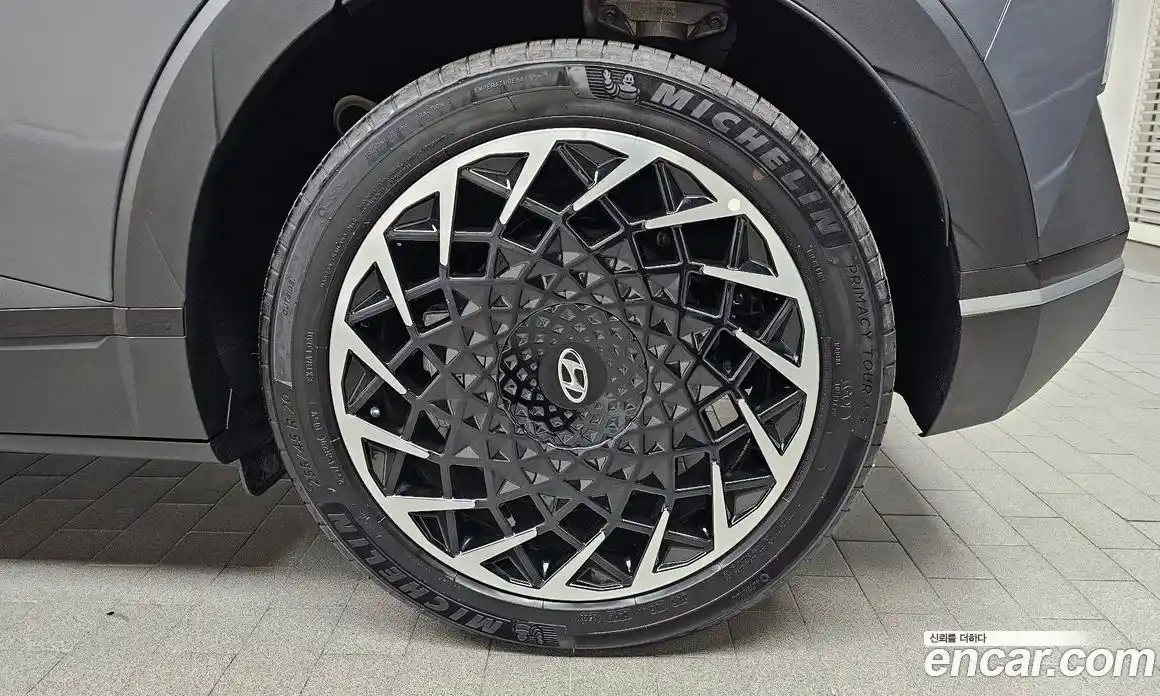 Hyundai Ioniq 5 2024 0.1 гидро в Москве № 1831020, фото 7